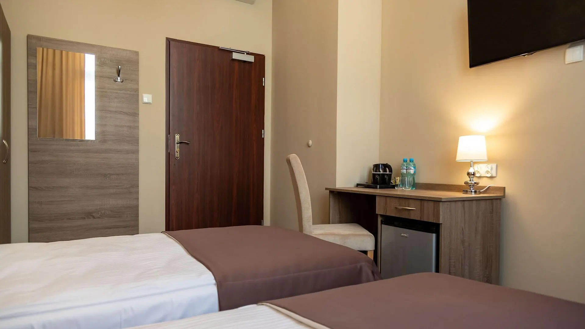 Hotel Maximum Cracóvia 3*,